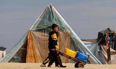 أطباء بلا حدود: الفلسطينيون يكافحون للعثور على مياه نظيفة برفح