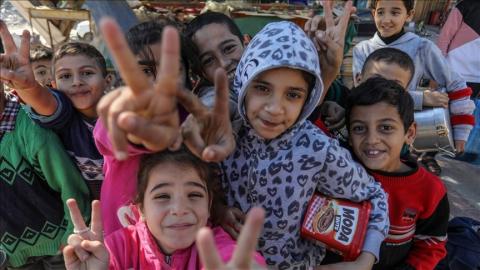 مسؤول سابق بالموساد: أطفال غزة فوق الرابعة "يستحقون العقاب الجماعي"
