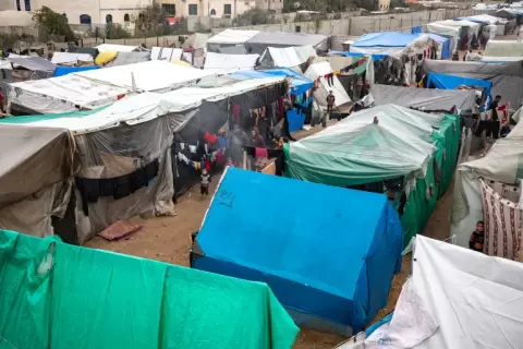 الهجوم على رفح سيؤدي إلى مجازر مروعة ومزيد من الكوارث الإنسانية وفقا للتحذيرات الإقليمية والدولية (الأوروبية).webp
