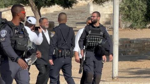 إعلام عبري: حرس بن غفير يطارده لإجباره على ركوب سيارته المدرعة