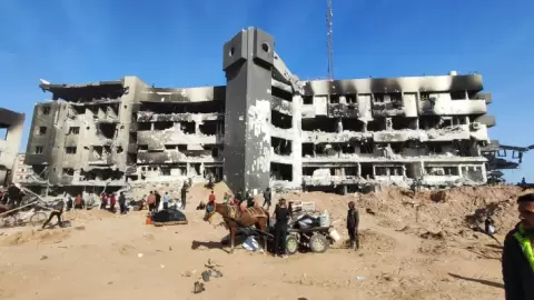 طبيب نرويجي:  إسرائيل دمرت مستشفى الشفاء