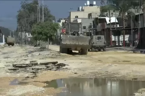 قوات الاحتلال تقتحم مخيم نور شمس في طولكرم (الجزيرة).webp