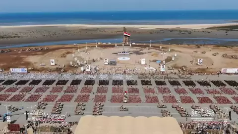 عرض عسكري  لجامعة الحوثي.webp