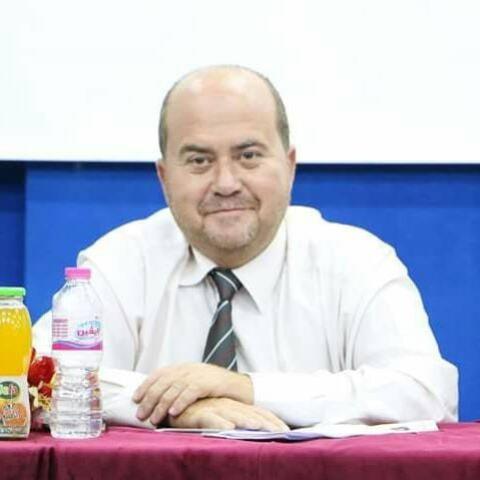 د. أحمد إبراهيم عطية حماد كاتب وأكاديمي فلسطيني