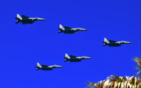 موقع والا: "الهجوم الإسرائيلي في طهران: طائرات أمريكية بتطويرات إسرائيلية تحقق إنجازاً"