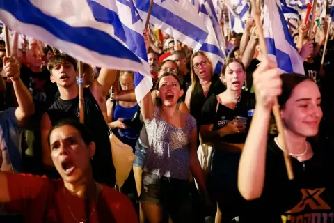 هجرة الشباب الإسرائيلي في 2024: 75% من المهاجرين دون سن 45 وتل أبيب تتصدر المدن المغادرة