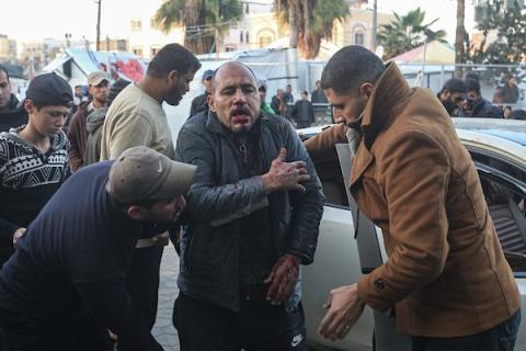ليلة دامية في غزة: تصعيد إسرائيلي مستمر وسط زيادة المعاناة الإنسانية