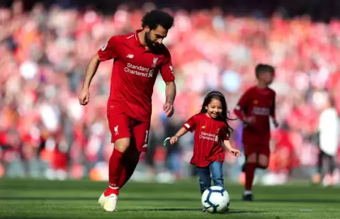مكة محمد صلاح.webp
