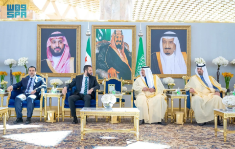 الرئيس السوري أحمد الشرع لدى وصوله إلى الرياض (واس).png