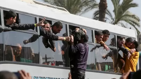 الافراج عن الأسرة.webp