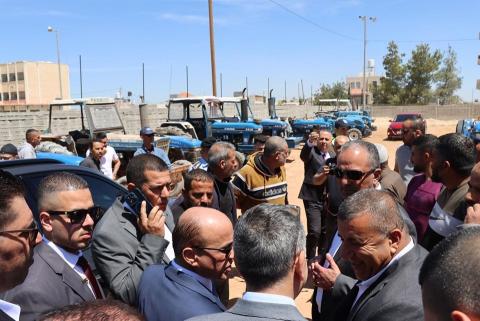 جرارات زراعية يطا.jpg