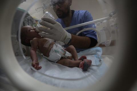 اطفال رضع في غزة.jpg