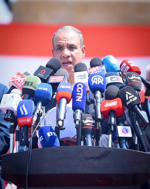 رئيس الوزراء معبر رفح (5).jpg