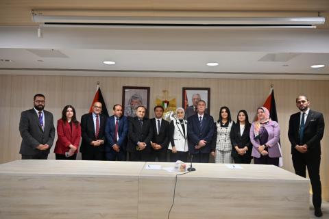 تكريم طلاب في القاهرة.jpg