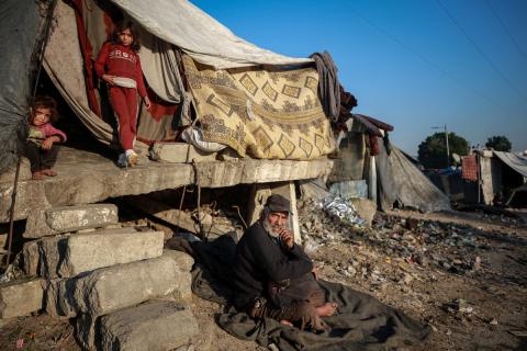 خيام قرب مكب نفايات في حي اليرموك بمدينة غزة،20 ديسمبر/كانون الأول 2025. صورة: عمر أشتوي