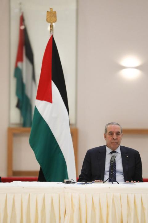حسين الشيخ يعقد اجتماعا موسعا في رام الله مع سفراء الدول العربية والغربية وممثلي البعثات الدبلوماسية والمنظمات الدولية لبحث التصعيد الإسرائيلي المستمر وتأثيره على الوضع السياسي والإنساني في فلسطين، 10 شباط/فبراير 2026. تصوير مكتب حسين الشيخ