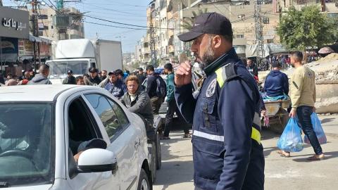 عمل شرطة المرور والنجدة في المحافظة الوسطى ضمن خطة الانتشار في شهر رمضان المبارك.jpg