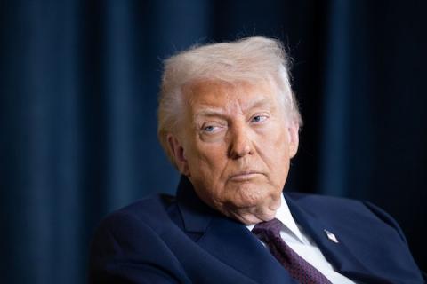 الرئيس الأمريكي دونالد ترامب خلال زيارته لسويسرا للمشاركة في المنتدى الاقتصادي العالمي في دافوس، 22 يناير/كانون الثاني 2026.(apaimages).