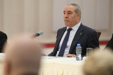 حسين الشيخ يعقد اجتماعا موسعا في رام الله مع سفراء الدول العربية والغربية وممثلي البعثات الدبلوماسية والمنظمات الدولية لبحث التصعيد الإسرائيلي المستمر وتأثيره على الوضع السياسي والإنساني في فلسطين، 10 شباط/فبراير 2026. تصوير مكتب حسين الشيخ