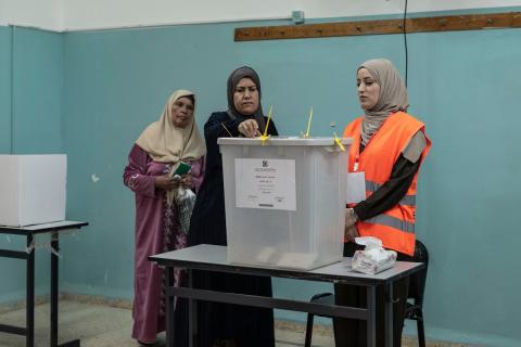 25 أبريل/نيسان 2026، الناخبون يدلون بأصواتهم في مراكز اقتراع انتخابات الهيئات المحلية لعام 2026 في جنين  شمال الضفة الغربية  (Credit Image: © Matteo Placucci/ZUMA Press Wire\ APA Images )