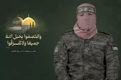 الناطق العسكري باسم كتائب الشهيد عز الدين القسام أبو عبيدة.webp