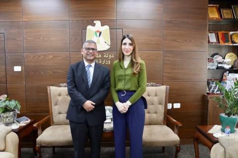 وزارة العمل تبحث مع الاحصاء الفلسطيني تعزيز التكامل في إنتاج بيانات سوق العمل والقوى العاملة لدعم سياسات وتدخلات التشغيل