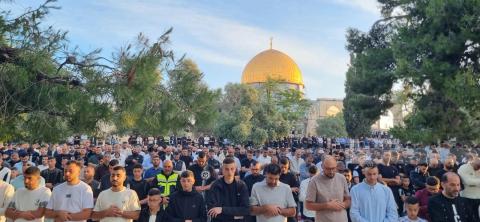 140 ألف مصلٍ يؤدون صلاة عيد الأضحى في المسجد الأقصى رغم تضييقات الاحتلال