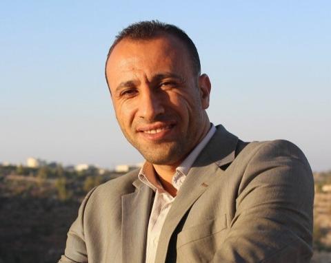 علاء كنعان صحافي وكاتب فلسطيني.jpg