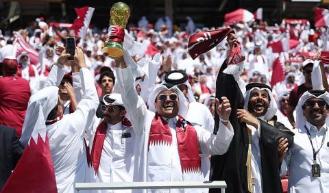 مشجعون قطريون في ملعب المباراة (Gettyimages).jpg