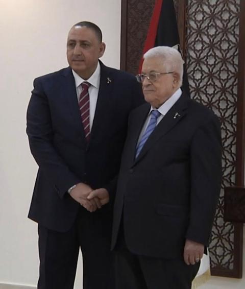 الرئيس يستقبل رئيس جهاز الأمن الوقائي.jpg
