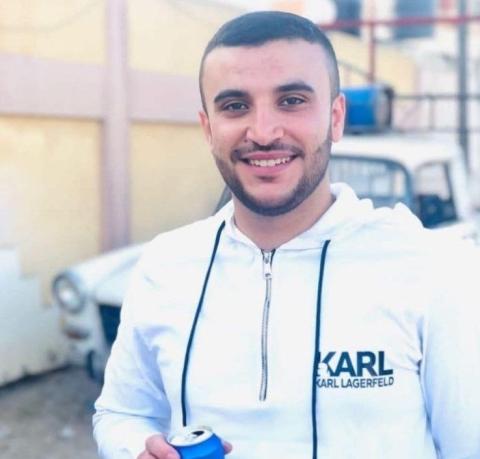 الشهيد مهند عثمان فروانة( 25 عامًا) والذي ارتقى في القصف على منزله قبل قليل ..jpg