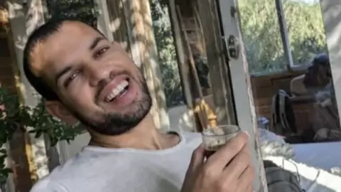 الطبيب أوري يوسف سيلفستر.webp