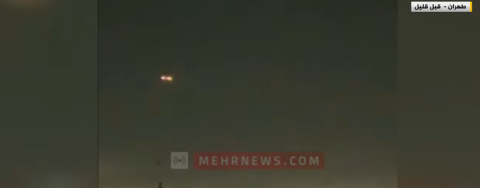 طائرات ايرانية تحلق في سماء طهران