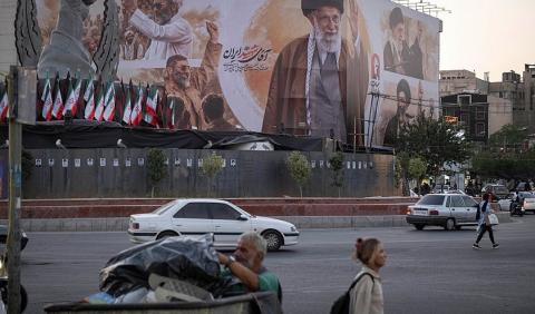 من أحد شوارع طهران (Getty Images).jpg