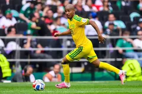 جايدن آدامز لاعب منتخب جنوب أفريقيا الراحل (د.ب.أ).webp