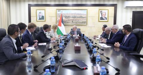 مصطفى يطلع وفدًا من البرلمان الألماني على مستجدات الأوضاع والتطورات الميدانية في فلسطين