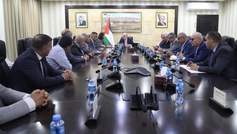 مصطفى يبحث مع بلدية نابلس تعزيز الخدمات ودعم صمود المواطنين في مواجهة الاستيطان
