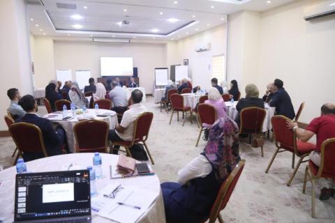 الإحصاء الفلسطيني ووزارة المالية والتخطيط يعقدان ورشة عمل حول تفسير البيانات الاقتصادية وربطها بالسياسات العامة