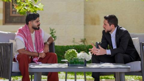 ولي العهد الأردني يلتقي جو حطاب خلال جولته للترويج للمواقع السياحية في المملكة