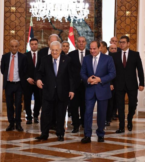 الرئيس عبد الفتاح السيسي يستقبل الرئيس محمود عباس.jpg