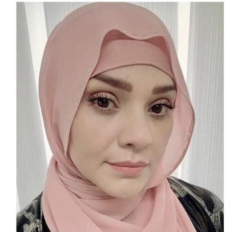 وفاء داري.jpg
