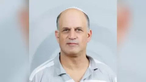بروفيسور شاحر نيفو.webp
