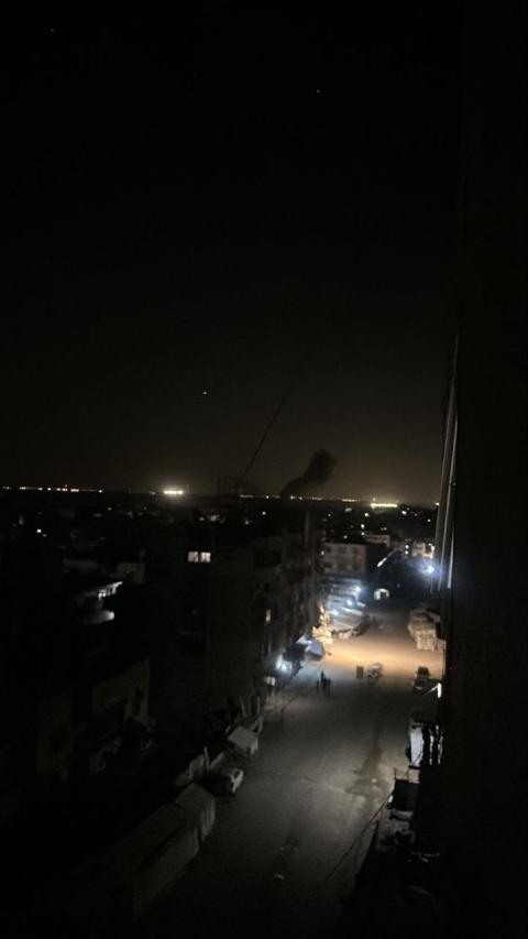 الجيش الإسرائيلي ينفذ عملية نسف رابعة شرقي مدينة غزة.jpg