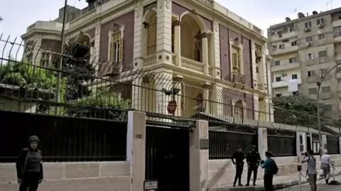 الصورة المرفقة بتقرير المساعدات في القاهرة — المصدر: يني شفق / الأناضول