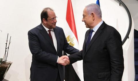 نتنياهو خلال لقاء جمعه بعباس كامل، أيار 2021 (GPO).jpg