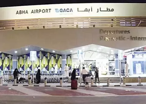 سقوط 3 ضحايا في الهجمات على مطاري أبها والملك خالد بالسعودية.webp