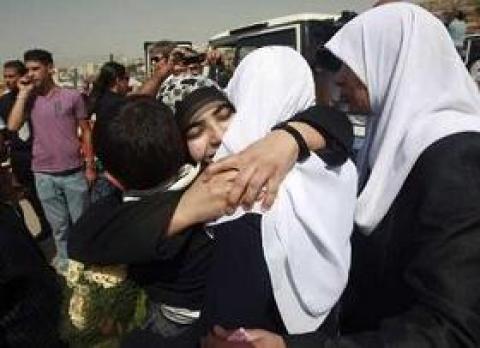الأسيرة قبها: 34 أسيرة يناشدن لوقف معاناتهن