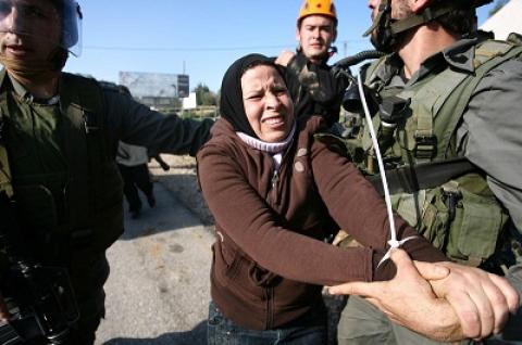 اسرائيل تمنع الفلسطينيين والمهاجرين من رفع دعاوى قضائية بمحاكمها