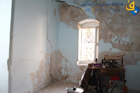 انهيارات جديدة في حي القرمي في القدس