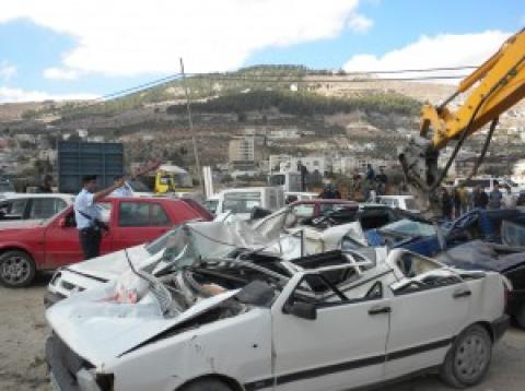 الشرطة تتلف 92 مركبة غير قانونية في ضواحي القدس